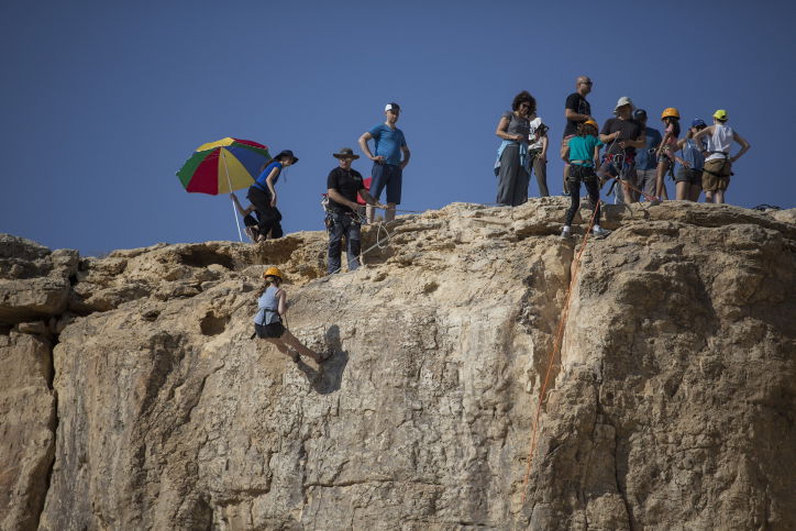 מדבר יהודה דרך עדשת המצלמה • צפו