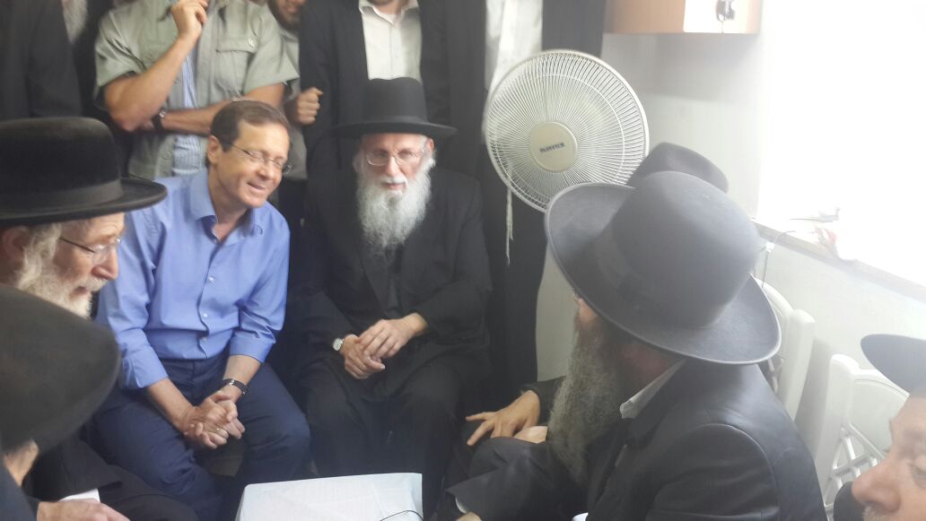 הרצוג ניחם את האבלים ושמע: "יש לך זכויות, בוא למיר"