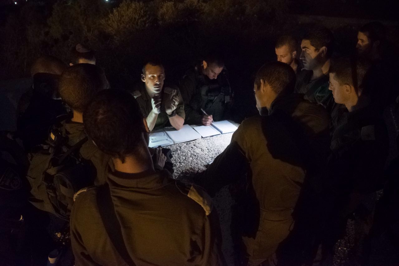 אלפי שקלים ואמצעי לחימה נתפסו מגורמי הטרור