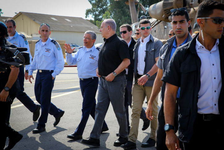 נתניהו ביקר בבסיס חיל האוויר: "אין טוב יותר" | צפו