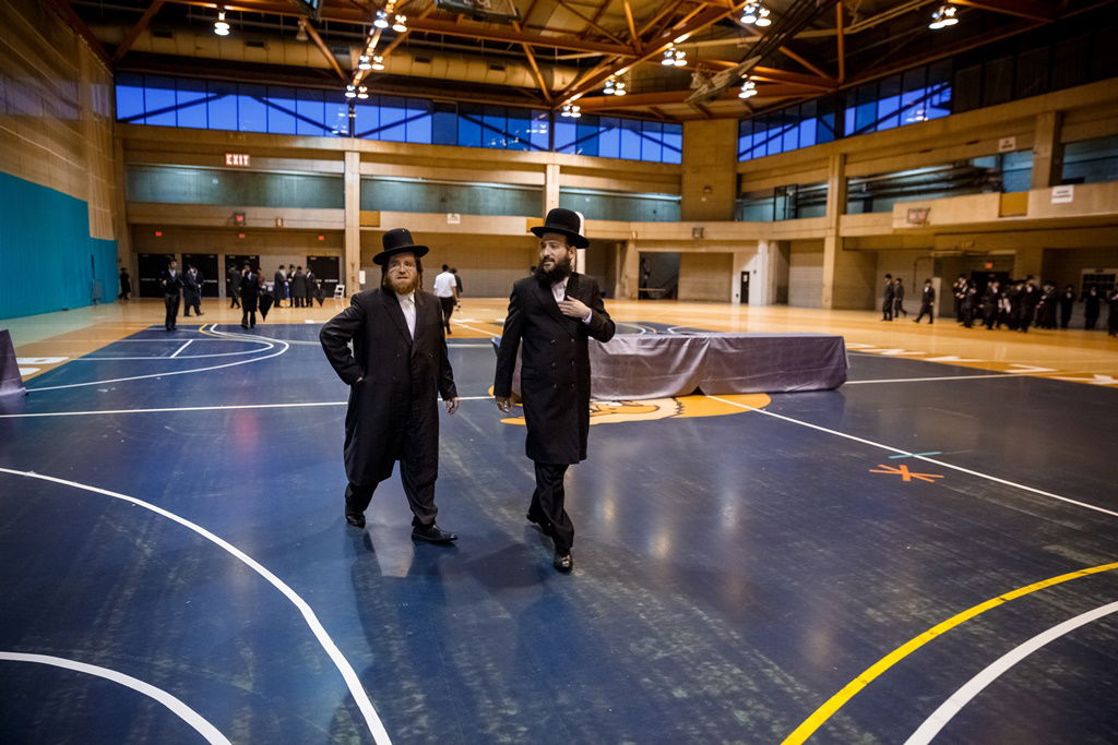 סאטמר: תרם מיליון דולר וקיבל קערת ליל הסדר. תיעוד ענק