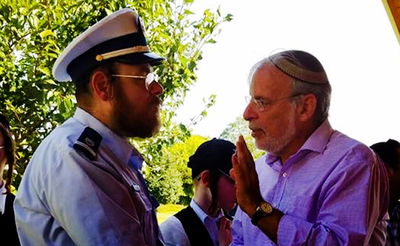 הענקת המדליה