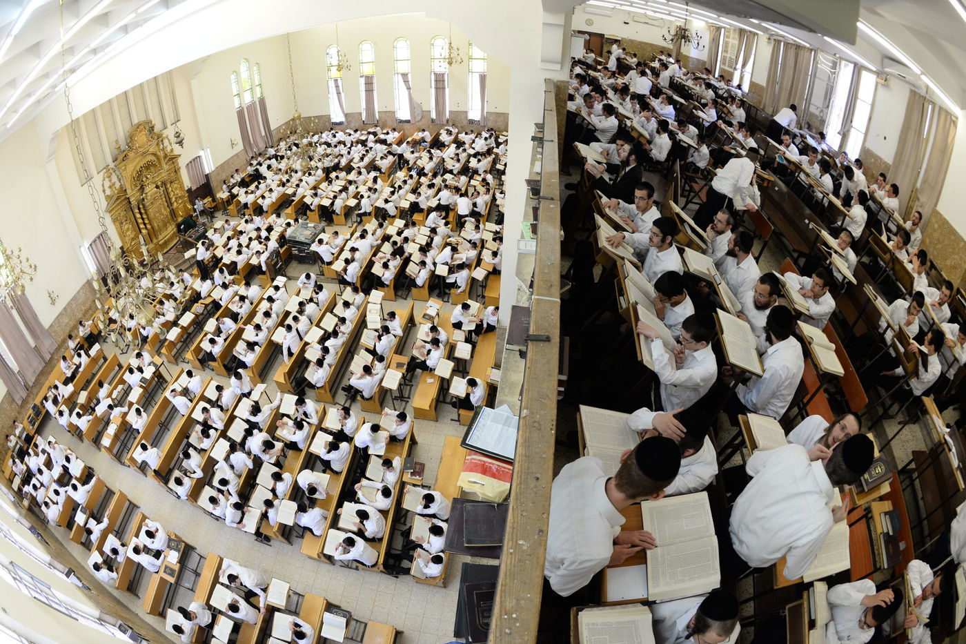 כל מה שחדש: כך החל 'זמן אלול' בפוניבז' | צפו בפתיחת הזמן