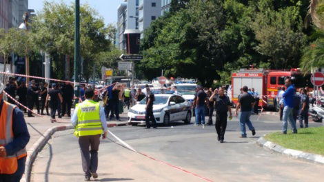 מחוץ לזירת האירוע