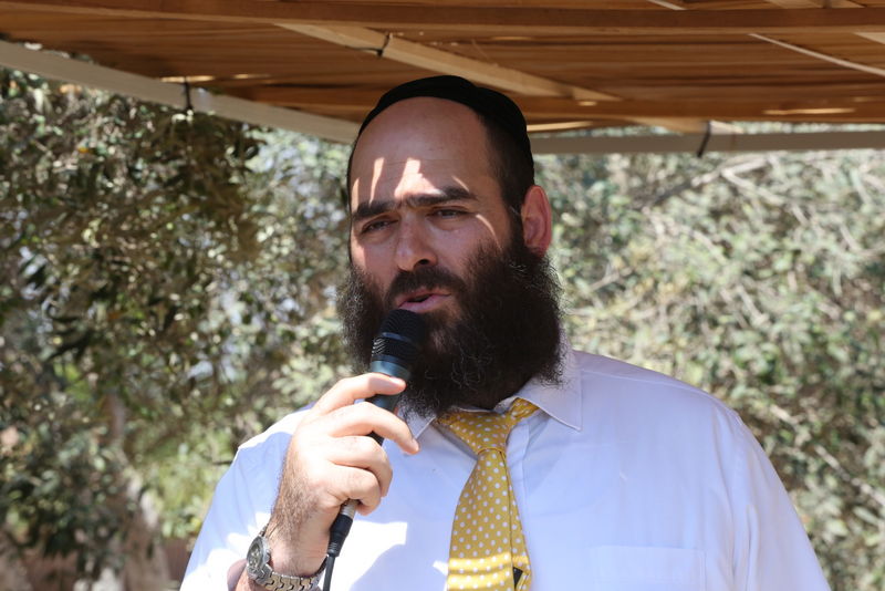 תיעוד: משפחות הנופלים הכניסו ספר תורה בקפריסין