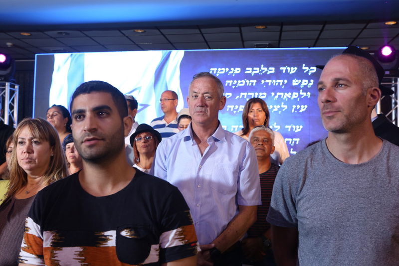 תיעוד: משפחות הנופלים הכניסו ספר תורה בקפריסין