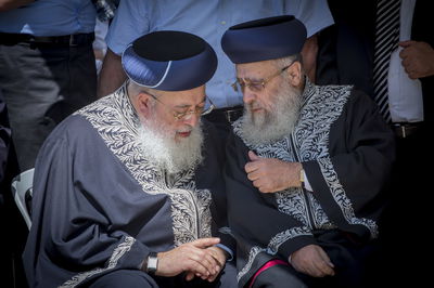 הראשלצי"ם הגר"י יוסף והגר"ש עמאר בהלוויה, היום