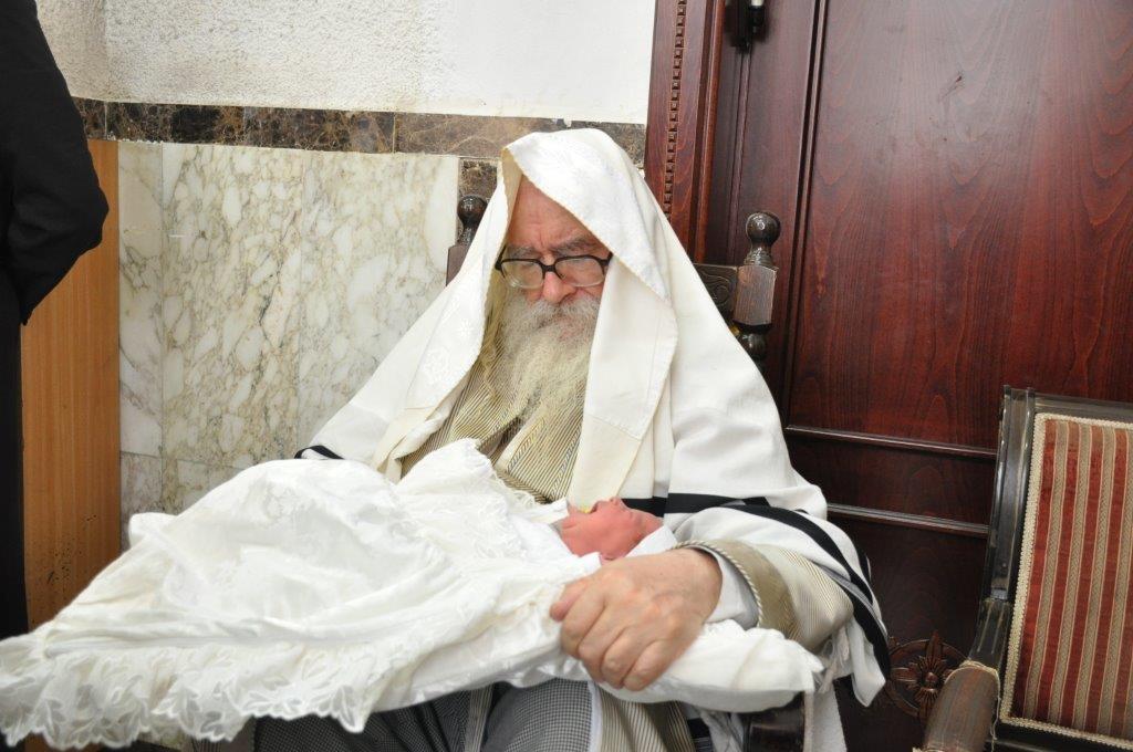 תיעוד: שמחת הברית לנין האדמו"ר ממשכנות הרועים