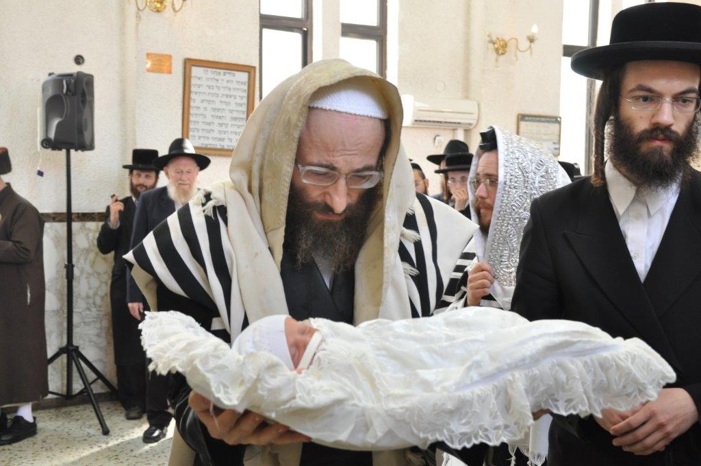 תיעוד: שמחת הברית לנין האדמו"ר ממשכנות הרועים