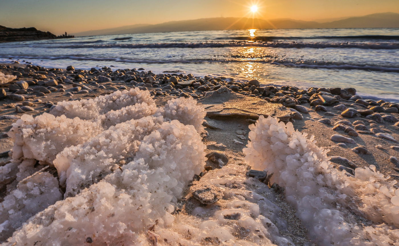 עצוב אבל מרהיב: צפו בהתייבשות של ים המלח