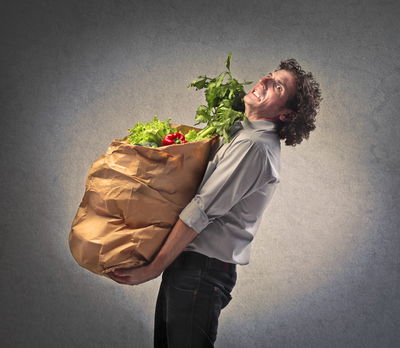 קניות בסופר מתישות ומייגעות. אילוסטרציה