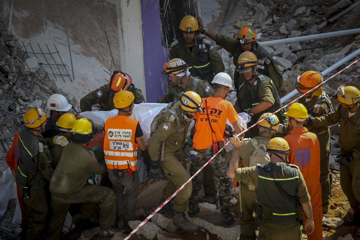 חילוץ אחת הגופות