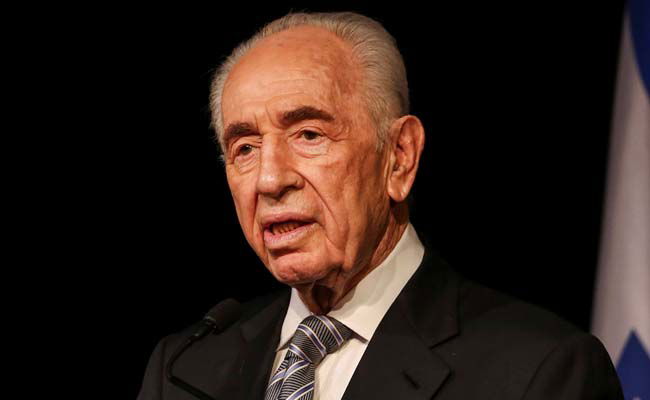 שמעון פרס מורדם ומונשם; בנו: "אני מאמין ומקווה לטוב"