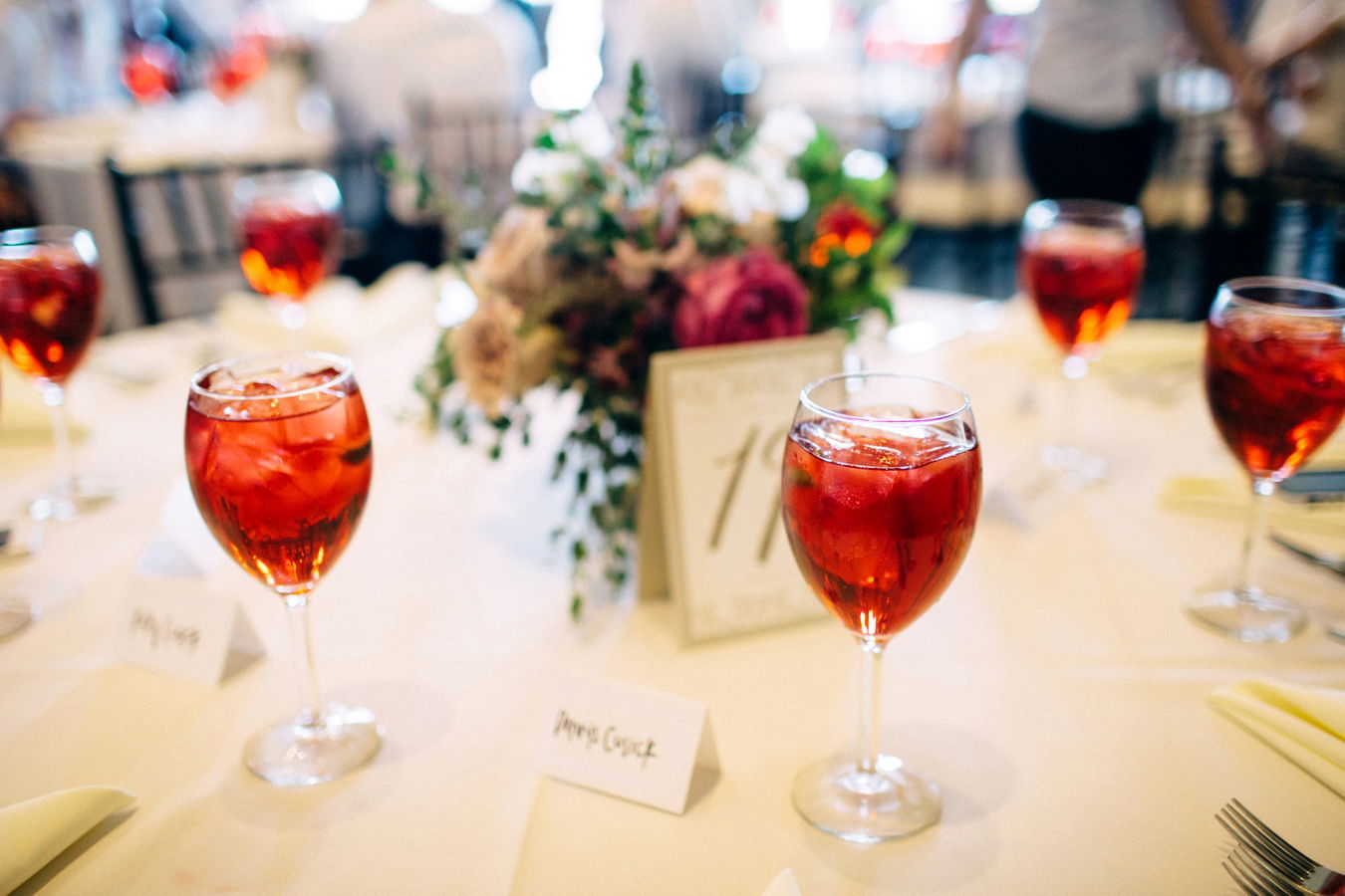 לשלב קינוחים מתוקים עם יין, אפשרי? אילוסטרציה