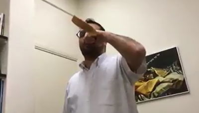 צפו: התקיעה הארוכה במיוחד של מיכה גמרמן