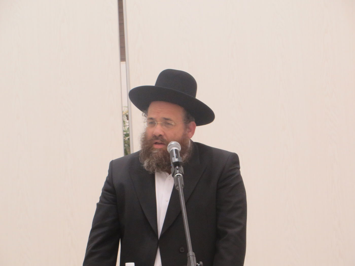 ראש הישיבה שפרש מגרודנא נפגש עם הגר"ש אוירבך במעלית