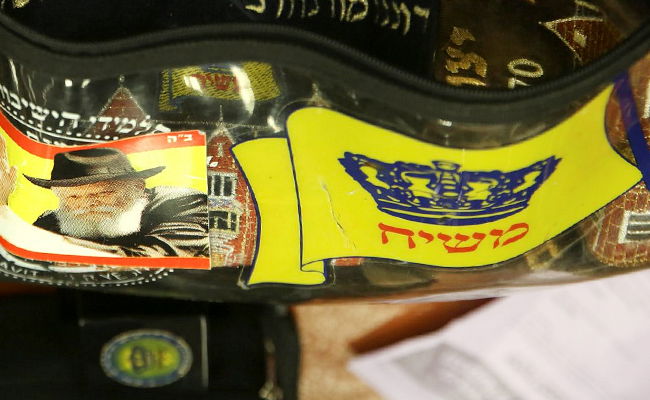 קרב בתי חב"ד: "לא אשמים שאנרכיסיטים פתחו מתחרה"