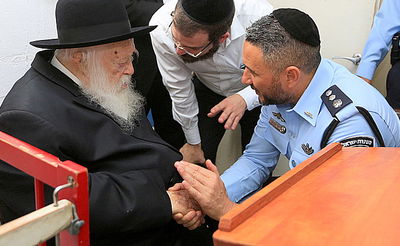 אזולאי עם מרן הגר"ח קנייבסקי