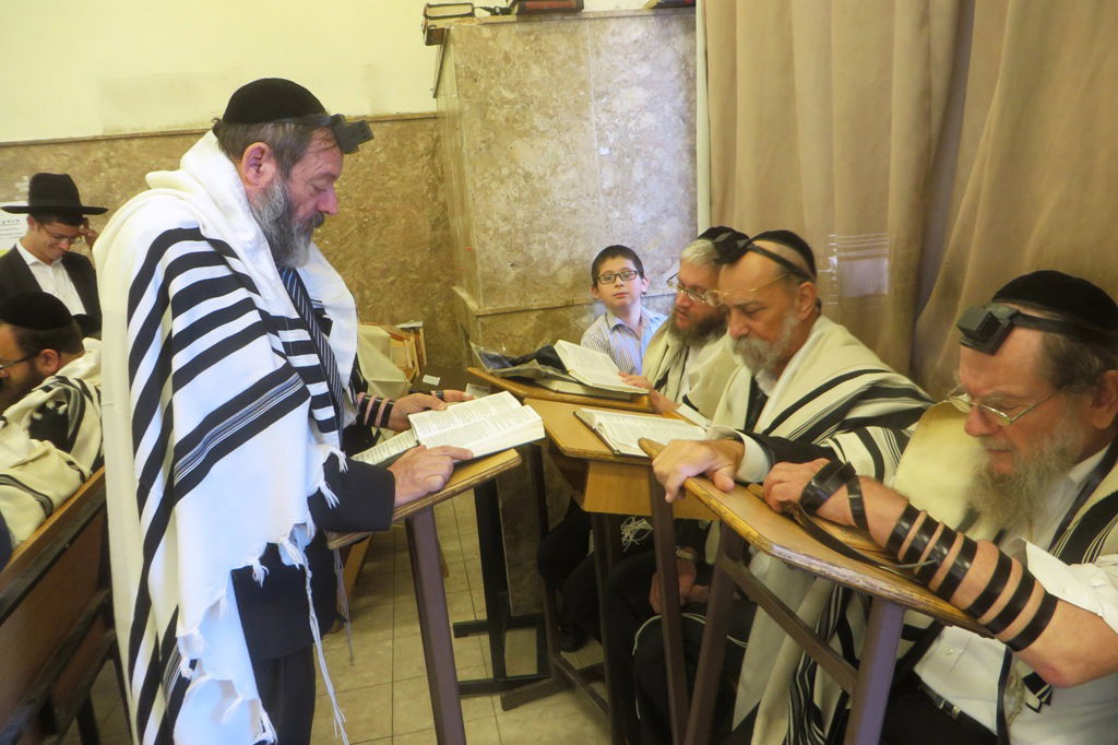 תיעוד: ראשי ישיבת פוניבז' ב"התרת נדרים"