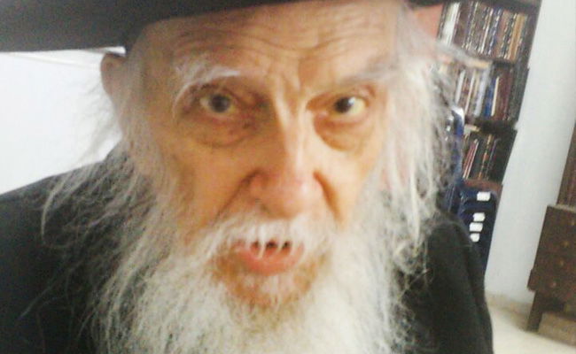 מחשש חילול שבת - המשפיע הישיש סירב להתפנות באמבולנס לבית חולים