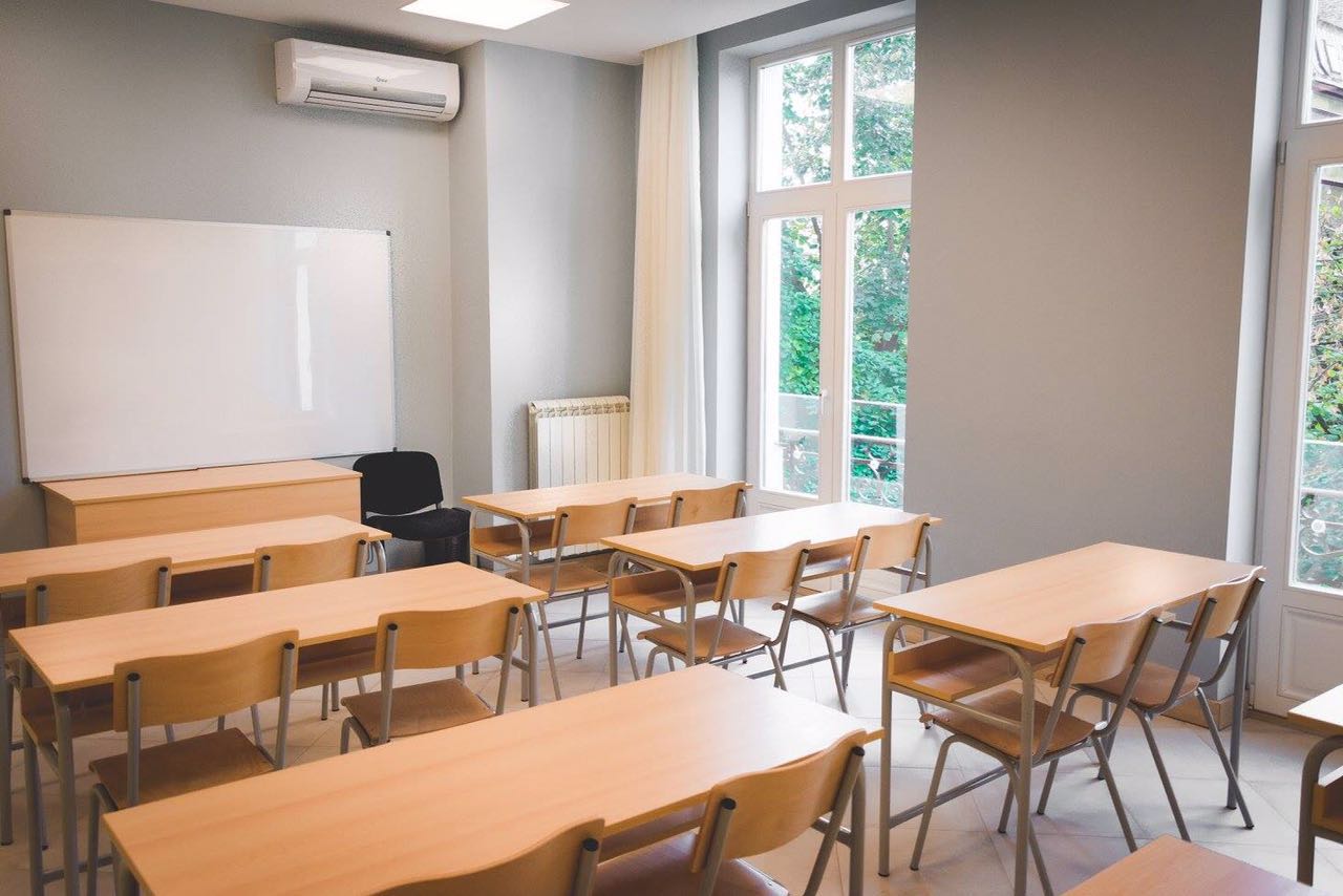 בבירת סרביה נחנך אחד מבתי חב"ד המפוארים בעולם