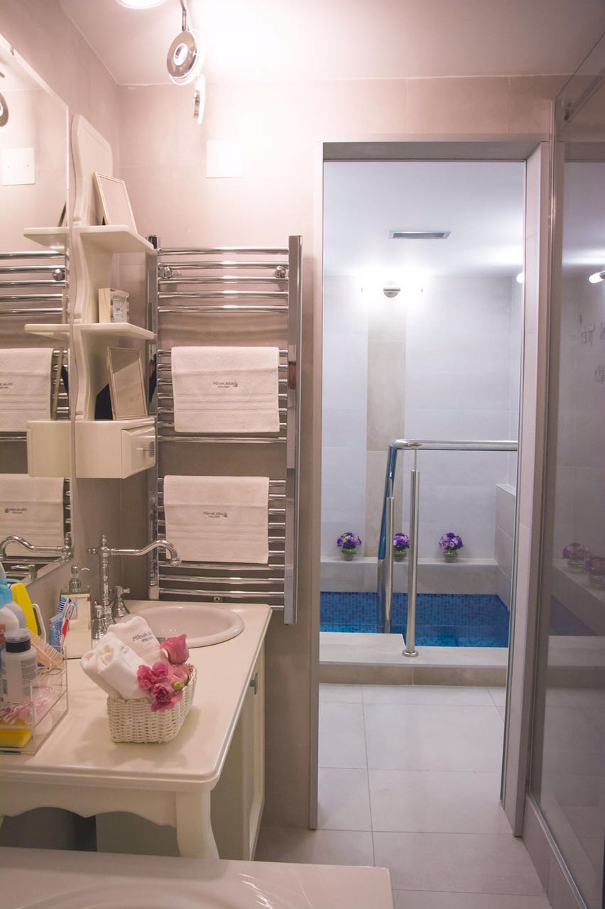 בבירת סרביה נחנך אחד מבתי חב"ד המפוארים בעולם