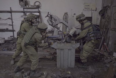 כוחות הביטחון מיפו את בית המחבל להריסה