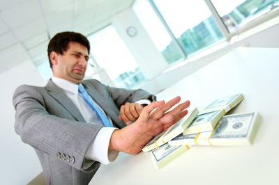 סירב לקל את הכסף במכה אחת. אילוסטרציה