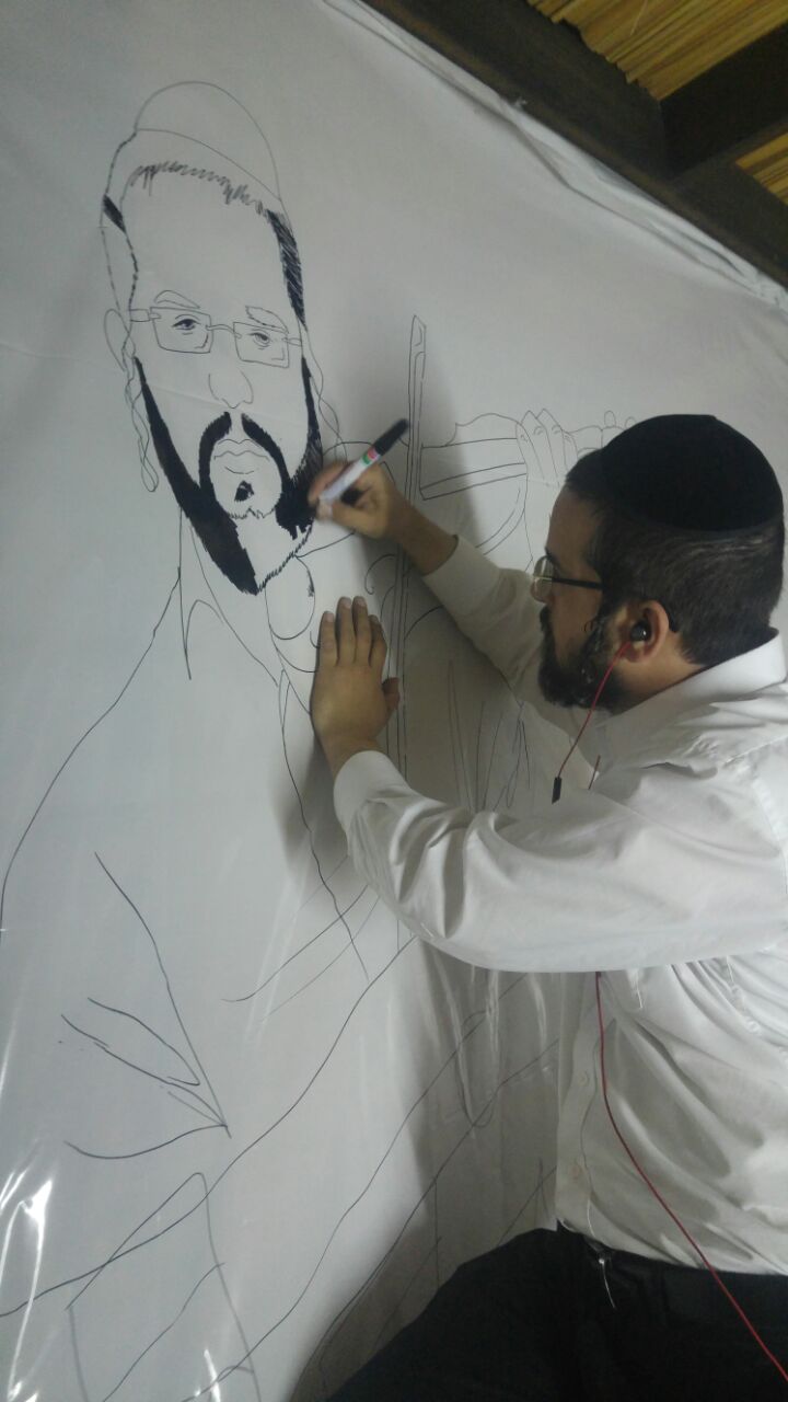 "ושמחת בחגך" גרסת הסוכה של מוטי הלר