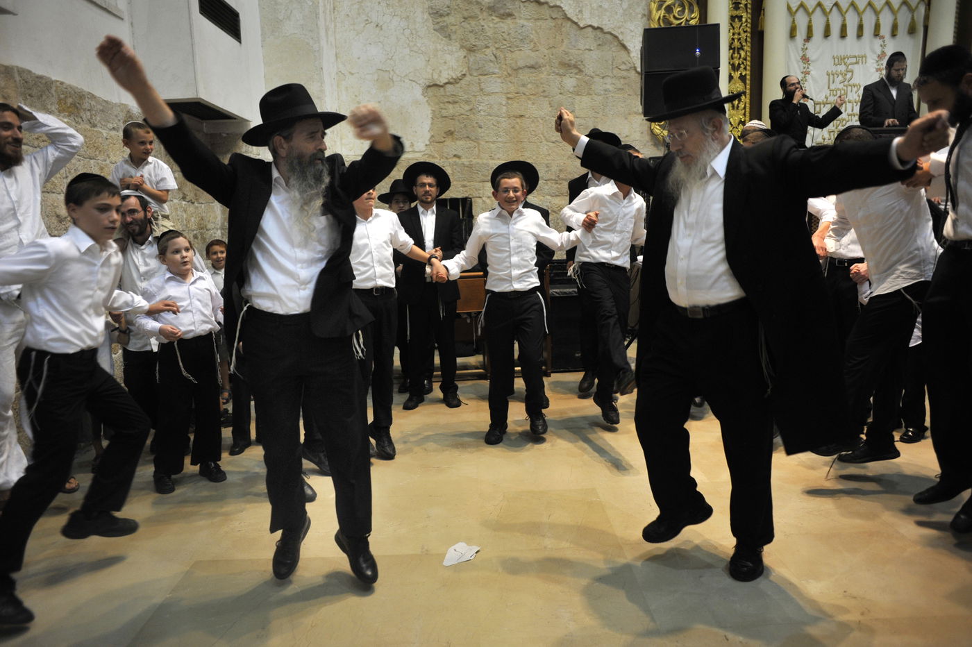 שמחת בית שואבה, אילוסטרציה