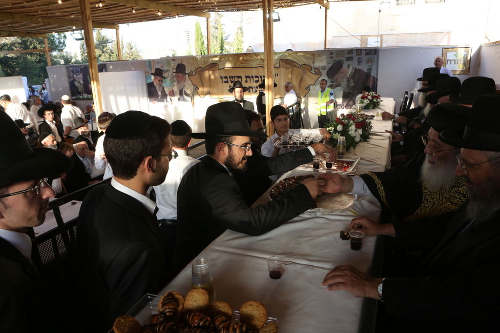 אלפים ב"הקבלת פני רבו" לגר"ש עמאר