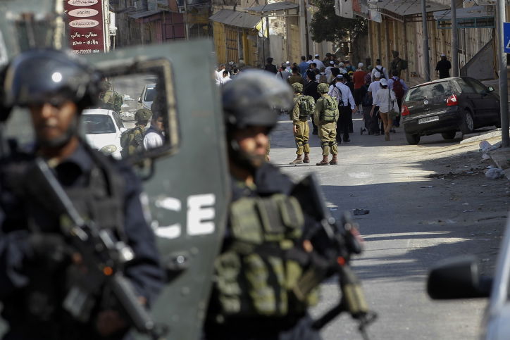 צפו בתיעוד: האבטחה הקפדנית בחברון