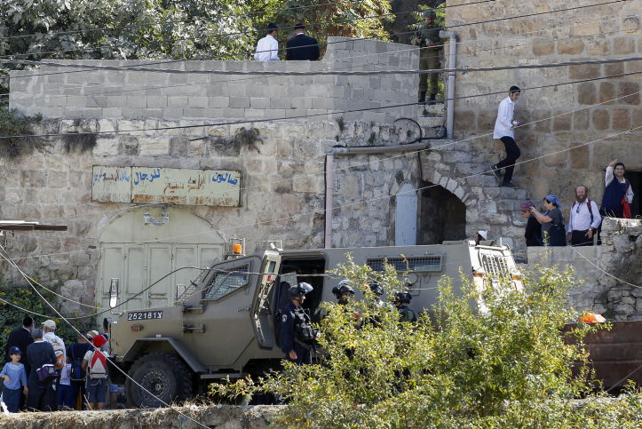 צפו בתיעוד: האבטחה הקפדנית בחברון