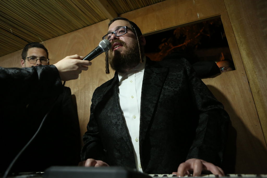 תיעוד: הקומזיץ המרגש של ליל הושענא רבה