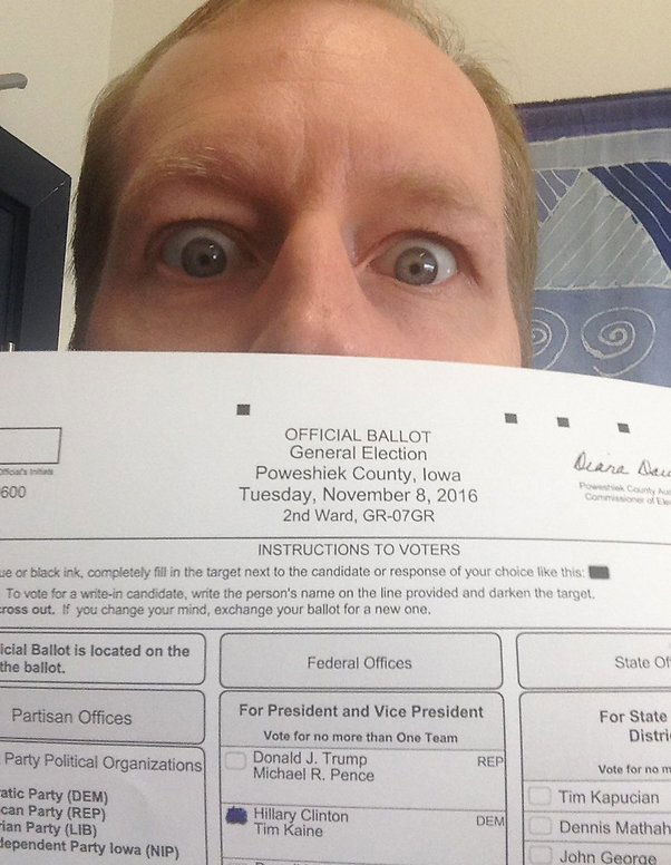 טראמפ או קלינטון? ה"סלפי-קלפי" יגלה