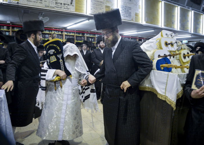 רחובות: הקפות שניות בקרעטשניף. תיעוד