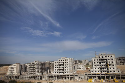 פרוייקט בנייה בחריש מתחילת 2016. אילוסטרציה