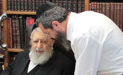 הגר"מ יוסף ואביו מרן הגר"ע יוסף זצוק"ל