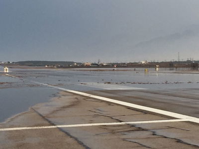 שדה התעופה מוצף