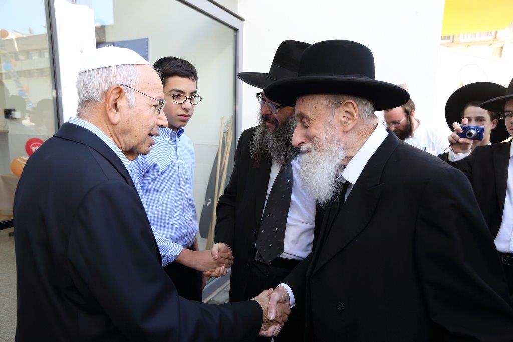 כשהגרי"מ לאו זכה לברכת כהנים מהילדים המיוחדים