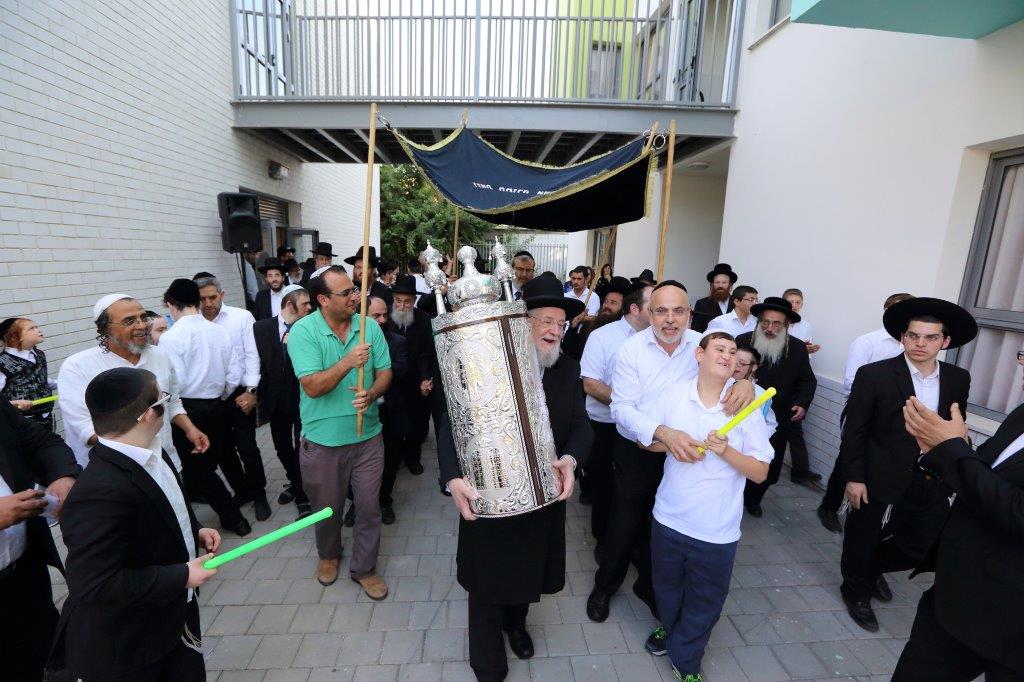 כשהגרי"מ לאו זכה לברכת כהנים מהילדים המיוחדים