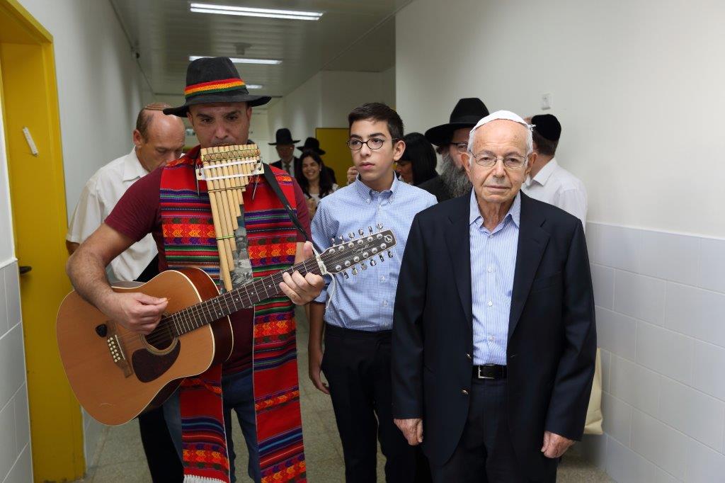 כשהגרי"מ לאו זכה לברכת כהנים מהילדים המיוחדים