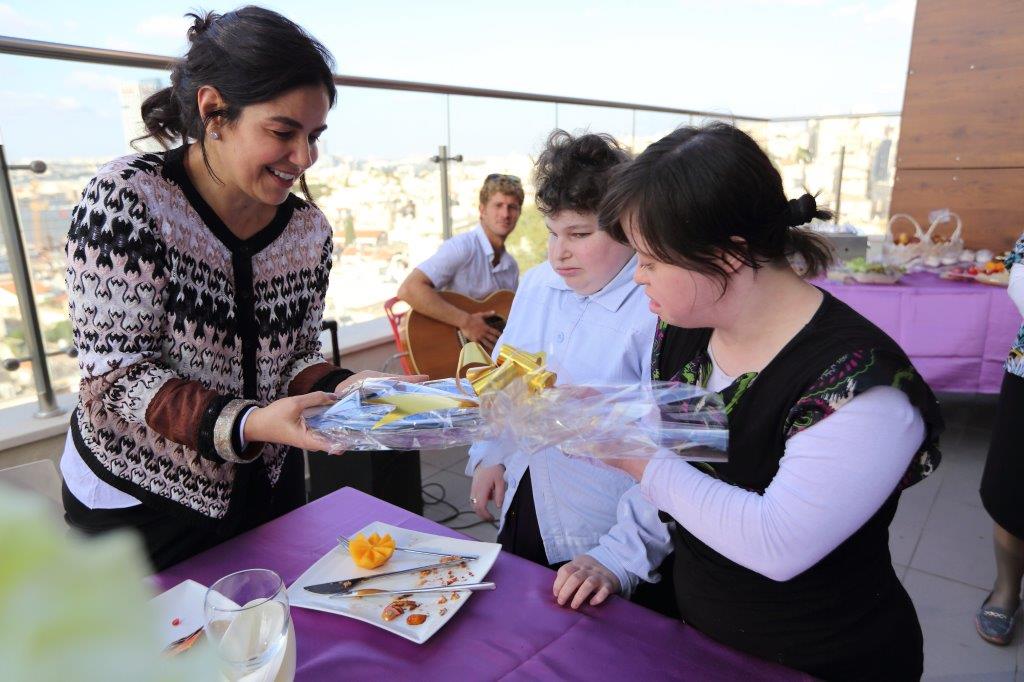 כשהגרי"מ לאו זכה לברכת כהנים מהילדים המיוחדים