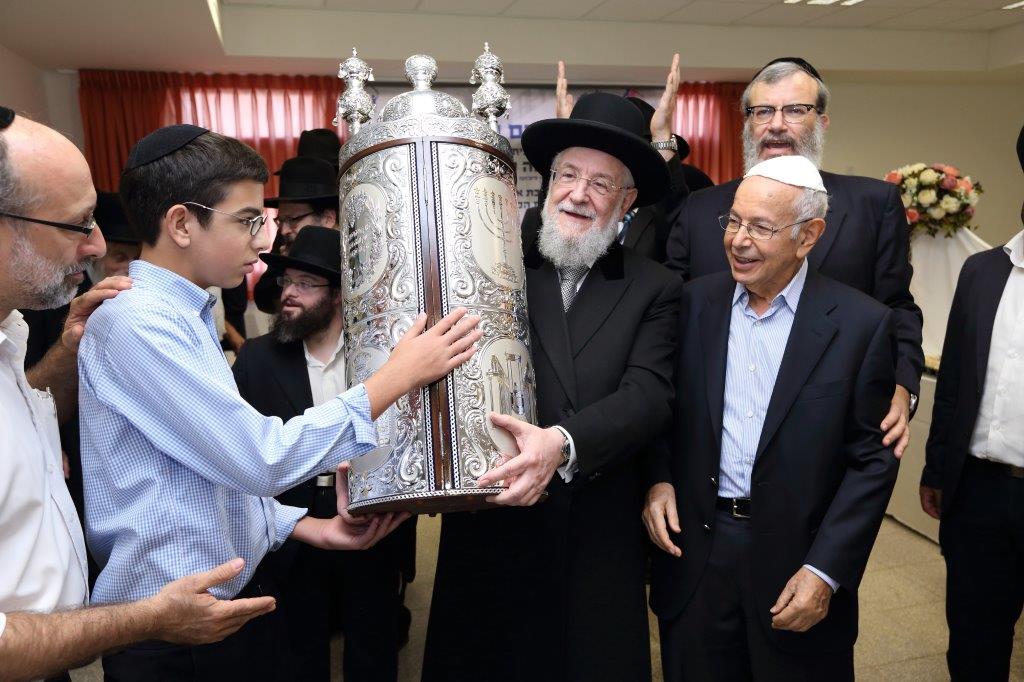 כשהגרי"מ לאו זכה לברכת כהנים מהילדים המיוחדים