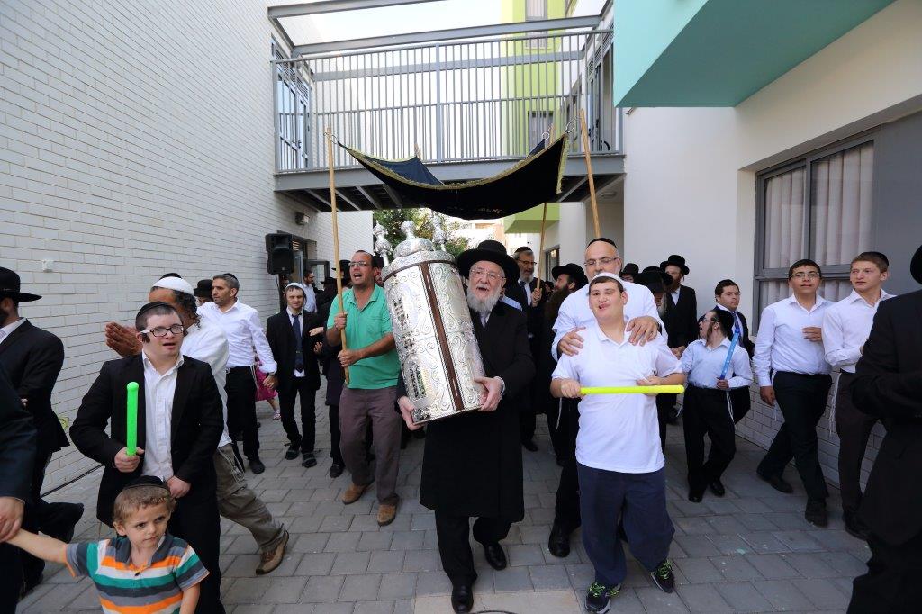 כשהגרי"מ לאו זכה לברכת כהנים מהילדים המיוחדים