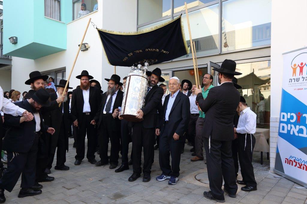 כשהגרי"מ לאו זכה לברכת כהנים מהילדים המיוחדים