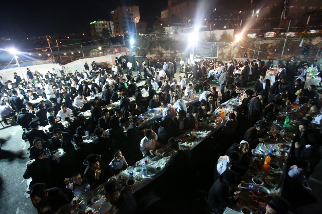 אלפים בהילולת שמעון הצדיק בשייח ג'ראח • צפו