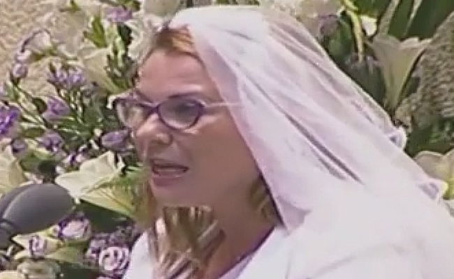 הופעתה של ה"כלה"