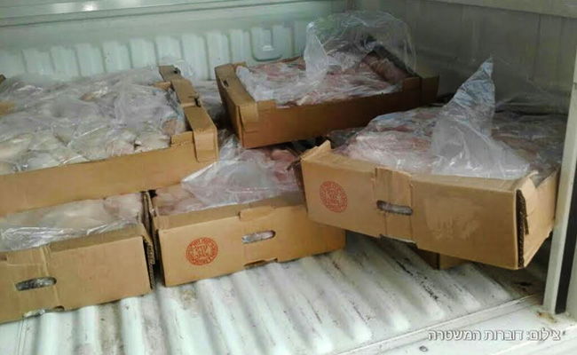 החיילים נדהמו: 140 ק"ג עוף בתנאים ירודים נתפסו בדרכם למסעדות בירושלים