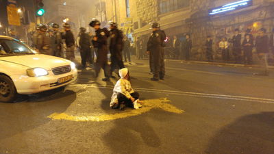 כך יעשה למפגין שחסם כביש במאה שערים • צפו